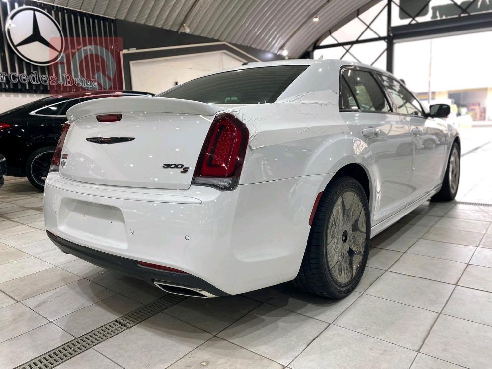 Chrysler 300